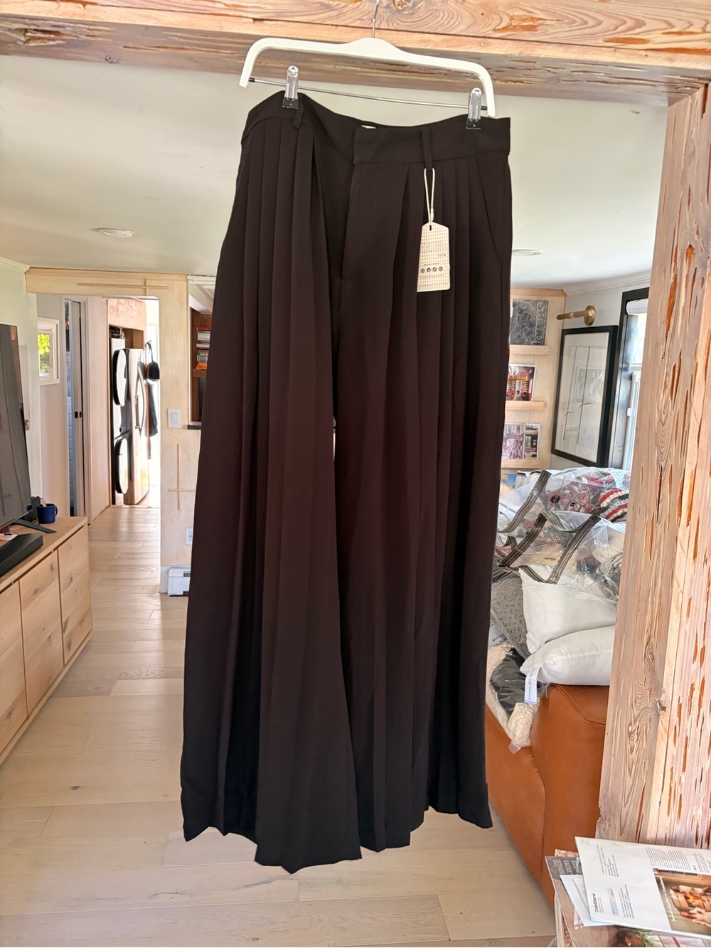 The Kemist Wide-Leg Pleated Pants in Black UK 18 US 14